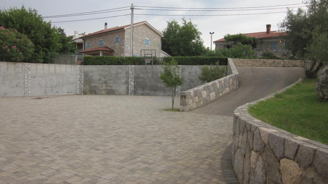 Natasa Apartments Krk Vrh  Kültér fotó