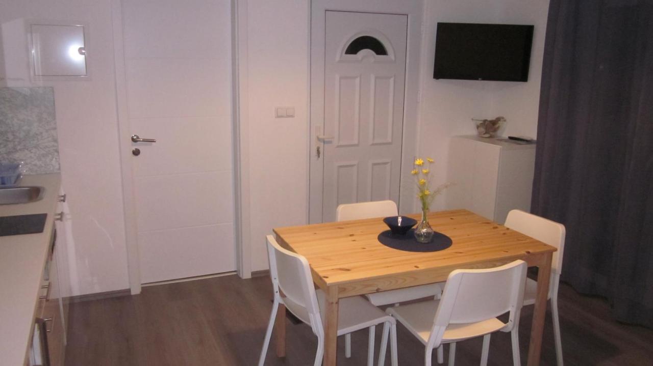 Natasa Apartments Krk Vrh  Kültér fotó