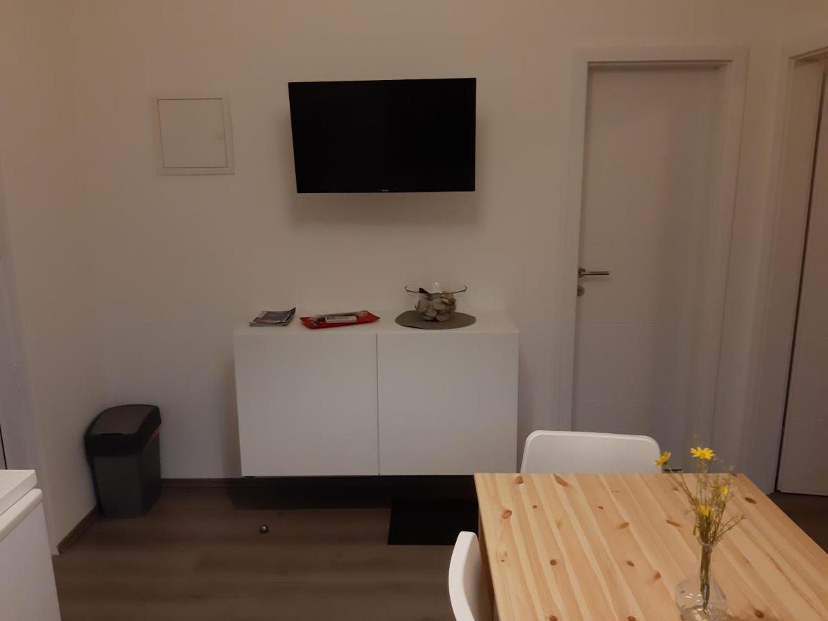 Natasa Apartments Krk Vrh  Kültér fotó